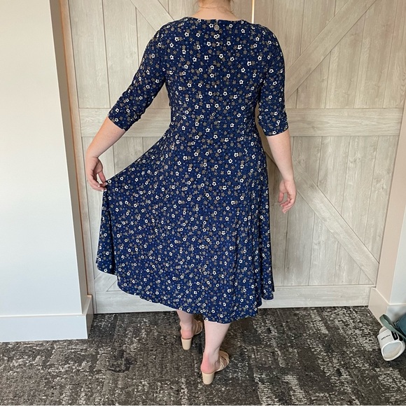 🎉HP🎉 Tommy Hilfiger A-Line Midi Dress Blue with White Blossom Floral - size 16 - Picture 2 of 7